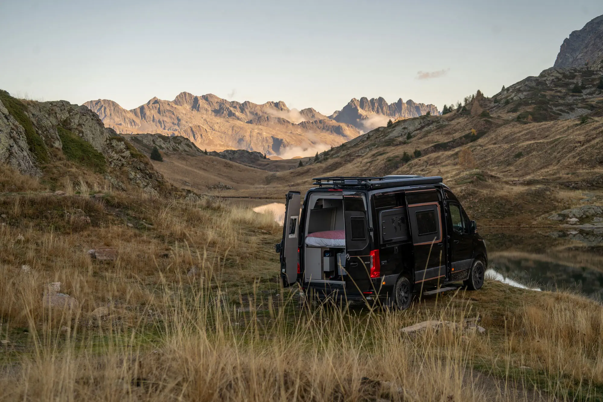 Off-Grid-Freiheit: Der wesentliche Leitfaden zur Wildcamping-Etikette
